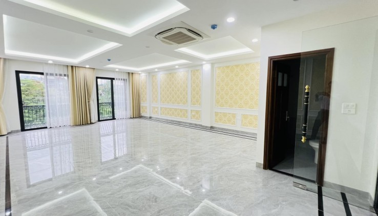 ??? THẬT 100% TÒA VP MẶT PHỐ NGUYỄN KHANG MỚI ĐEP TƯƠNG LAI VỊ TRÍ KIM CƯƠNG 70m2 x 8T, MT 6m SỔ ĐẸP, hơn 36 tỷ